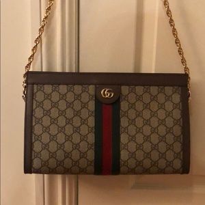Gucci Ophidia GG medium shoulder bag